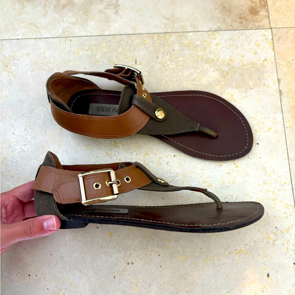 Steve Madden Saffarii flat sandals